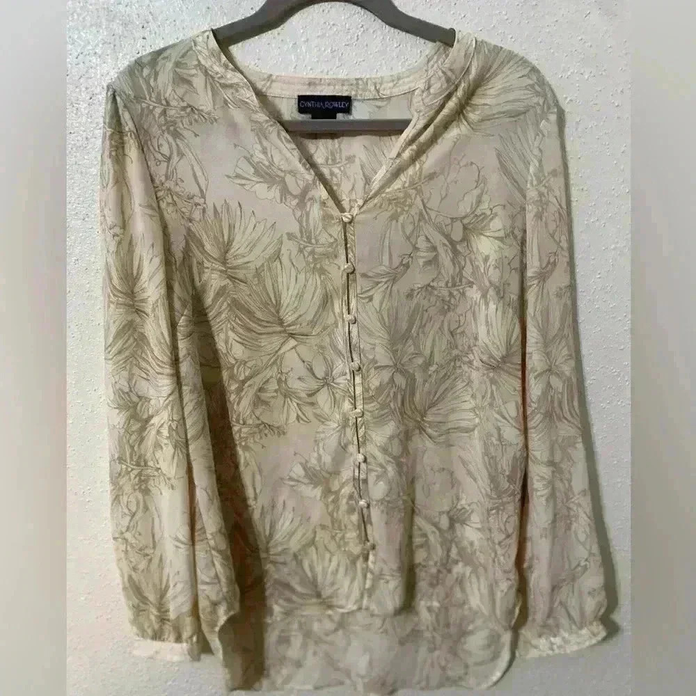 Cynthia Rowley Size M Floral Neutral Tan Beige Long Sleeve Button Up Blouse